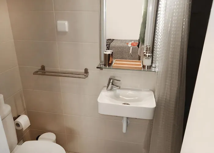 Avo Lucy By Interhome *