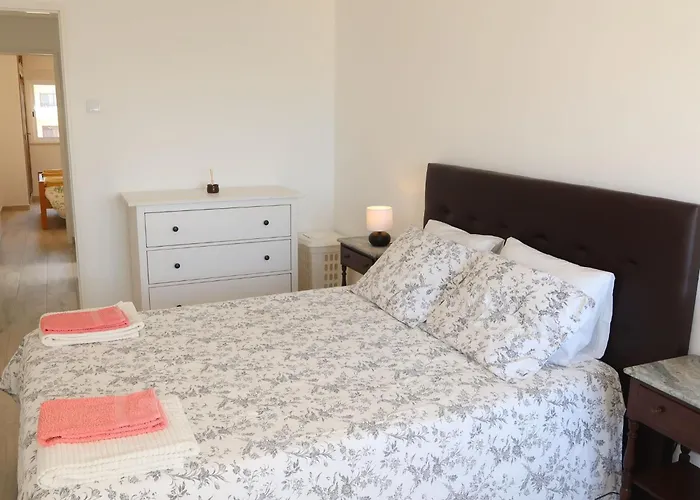 Avo Lucy By Interhome