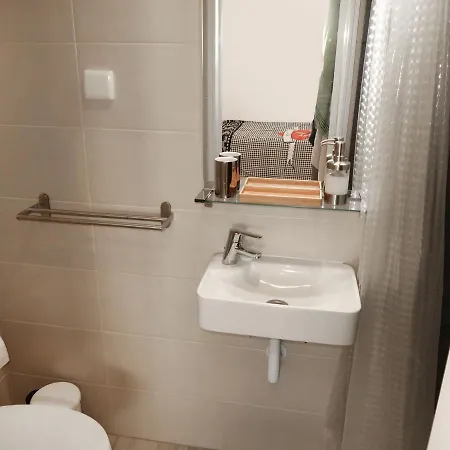 Avo Lucy By Interhome *