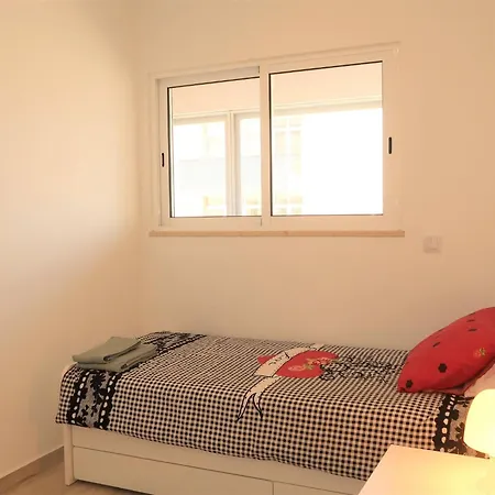 Avo Lucy By Interhome