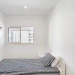Avo Lucy By Interhome بورتيماو